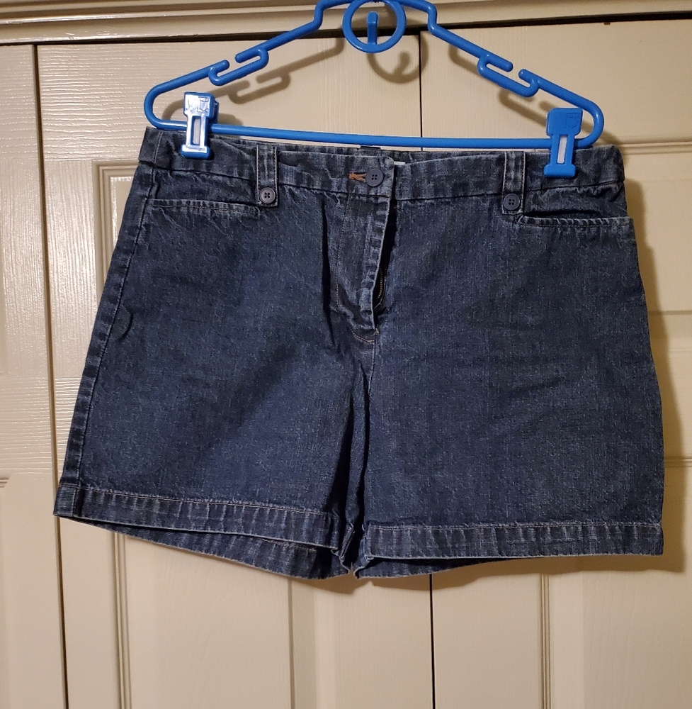 Geoffrey Beene women's shorts